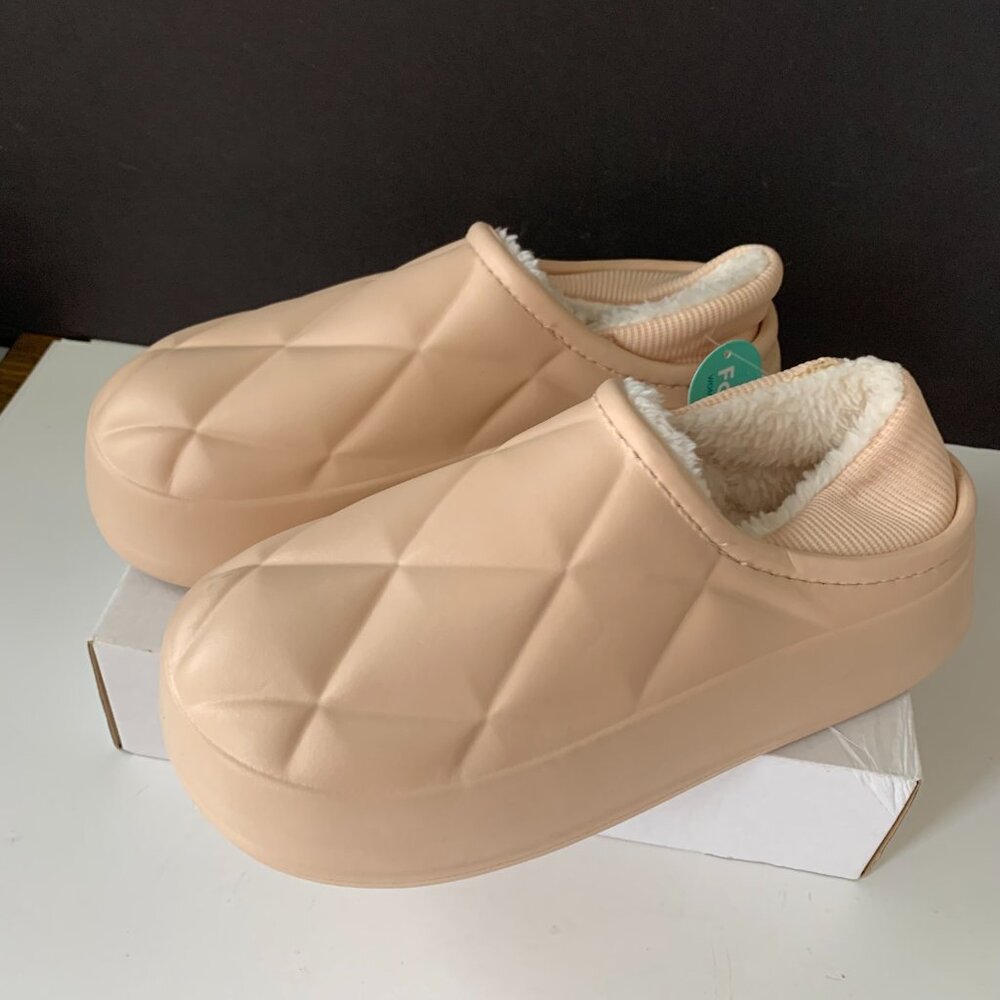 FOAMWALK WOMEN'S FOOTWEAR CLOGS SIZE 8 LIGHT BEIGE METALLIC